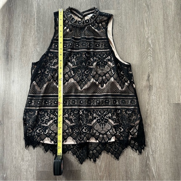 LC Lauren Conrad Black Sleeveless Lace Feminine Business casual Blouse - Picture 8 of 9